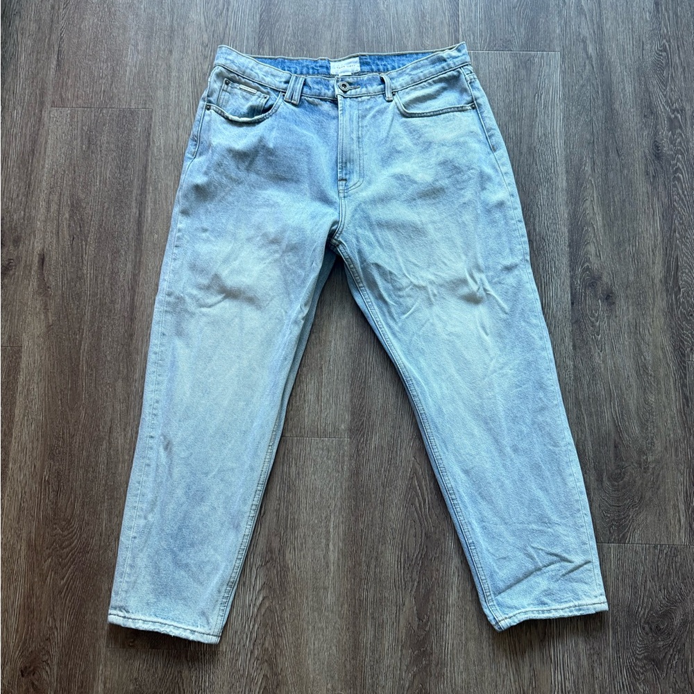 Men's Relaxed Fit Light Blue Jeans